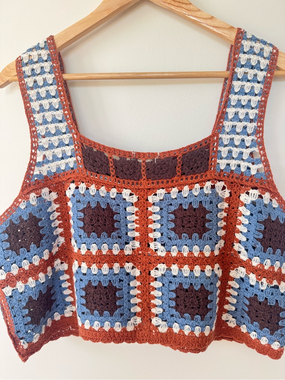 Ultra Pink Crochet Granny Square Tank Top XL Boho Festival Crop Sweater Vest